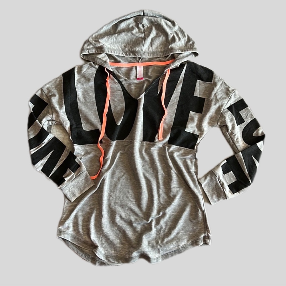 Like New Super Cute NOBO No Boundaries Graphic Gray Love V-Neck Hoodie Sm 3-5